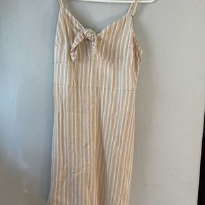 Hollister Casual Yellow Dress!!!